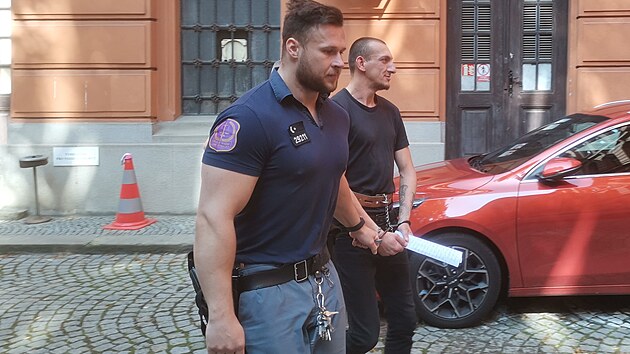Josef Kaa dostal u Krajskho soudu v Brn sedmilet trest za znsilnn opil dvanctilet dvky na zchodech hlavnho brnnskho ndra. (10. ervna 2025)