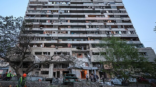 Nsledky nonho toku bezpilotnmi letouny na ukrajinsk Charkov (12. ervna 2025)