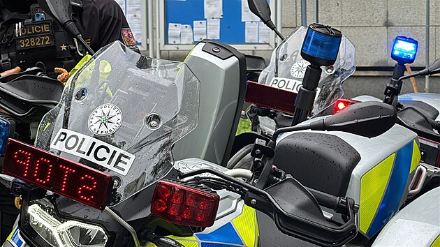 Veden prask policie podilo ti motorky, na nich budou v pohotovostn jednotce nov slouit policist. (16. ervna 2025)