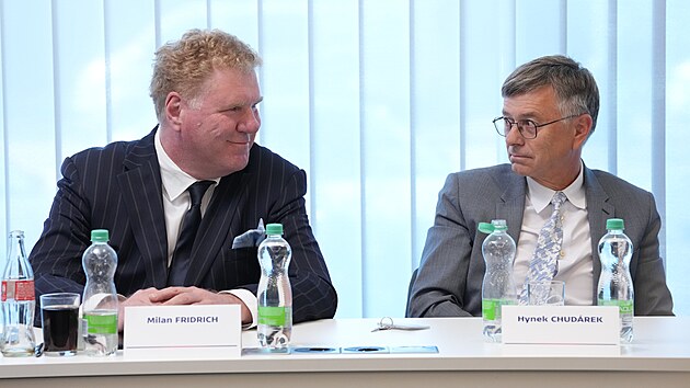 Do druhho kola volby generlnho editele esk televize postoupili Milan Fridrich a Hynek Chudrek. Oba zskali po osmi hlasech. (18. ervna 2025)