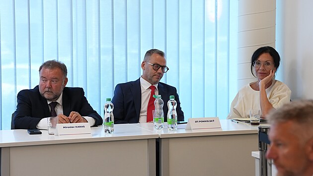Do druhho kola volby generlnho editele esk televize postoupili Milan Fridrich a Hynek Chudrek. Ostatn kandidti neuspli. (18. ervna 2025)