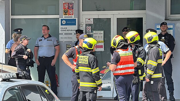 Na sluebnu policie v praskch Modanech nkdo donesl grant (18. ervna 2025)