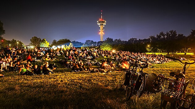 Pardubick letn kino kadoron navtv tisce lid.