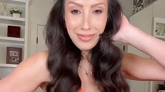Cheryl Burke (2025)