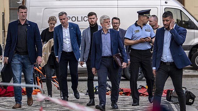 K policistm po akci promluvil esk prezident Petr Pavel a policejn prezident Martin Vondrek. (10. ervna 2025)