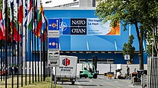 Pípravy konání summitu NATO jsou v plném proudu. (19. ervna 2025)
