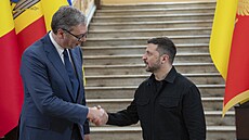 Srbský prezident Aleksandar Vui a jeho ukrajinský protjek Volodymyr...
