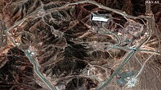 Satelitní fotografie od Planet Labs zachycuje íránské zaízení Fordó na...