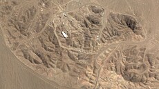 Satelitní fotografie od Planet Labs zachycuje íránské zaízení Fordó na...