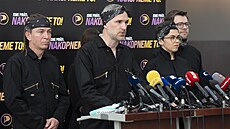 Tisková konference eské pirátské strany. Na snímku  bývalý pedseda Ivan...