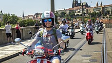 Nejv�t�í Vespa svátek v �eské republice, se konal od 13. do 15. �ervna v Praze...