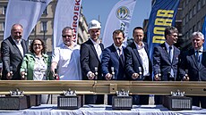 Slavnostn zahjen stavby tramvajov trat Muzeum. Zdenk Hib. (12. ervna...