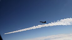 Gripen E odpaluje ízenou stelu Meteor.