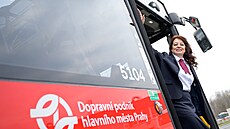 Martina k autobusm tíhne u odmala. S bratrem v dtství jezdili na kole a...