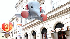 Ulice Liberce obsadili létající sloni. (10. ervna 2025)