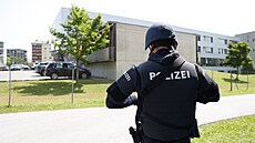 Policie zasahuje na míst stelby ve týrském Hradci. (10. ervna 2025)