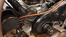 Anglický motocykl AJS 500 OHV z roku 1929 se díky ikovnosti student Vysoké...