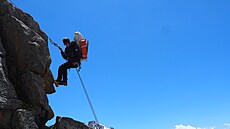 Radoslav Groh slauje na Hunza Peaku.