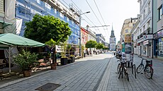 Tída Míru znovu v rekonstrukci. Zmizí trolejbusy, pibude zele. (16. ervna...