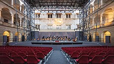 Mezinárodní festival Smetanova Litomyl se po tech letech vrací na nádvoí...