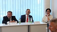 Do druhého kola volby generálního editele eské televize postoupili Milan...