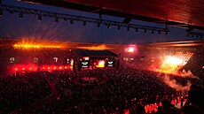 Raper Calin a Rychlí kluci během Halftime show v Edenu při turnaji Oktagon 72.