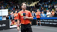 Legendární nmecký stolní tenista Timo Boll se po finále bundesligy rozlouil s...