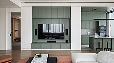 V interiéru p�evládá tlumená zelená a odstín ko�akové k��e.