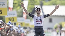 Joao Almeida jako vít�z 4. etapy v závod� Kolem �výcarska