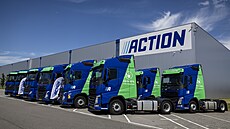 Sou�ástí jsou také ekologicky p�ijatelné automobily. (18. �ervna 2025)