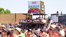Tesco zaznamenalo obrovský úspch se svou vbec první festivalovou prodejnou,...