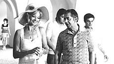 Jana Brejchová a Vlastimil Brodský ve filmu Hodíme se k sob�, milá�ku...? (1974)