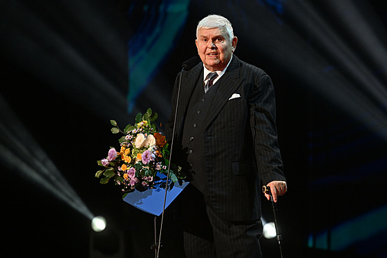 Zemřel herec a držitel Ceny Thálie za celoživotn­ mistrovstv­ Stanislav  árský