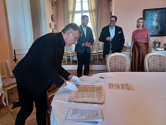 Nalezený rukopis dÄjin MÄln­ka historika Hammerschmidta vyjde knižnÄ