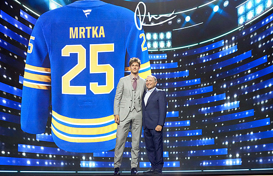 Nejvýe postaveným eským hokejistou pi letoním draftu zámoské NHL je...