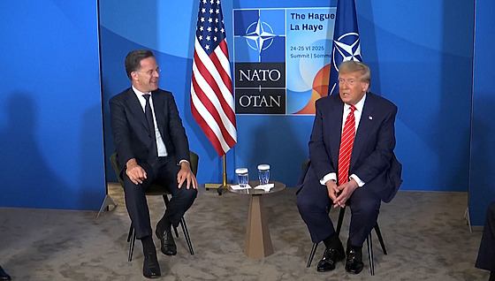 Americký prezident Donald Trump a generální tajemník Mark Rutte