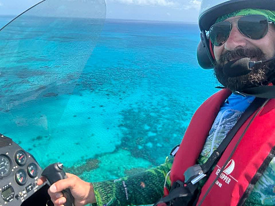 Pilot, cestovatel a fotograf Milan Paprka obletl ve vírníku Karibské ostrovy....