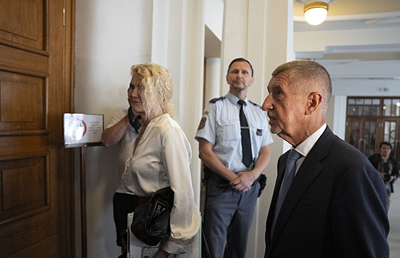 Soud projednává odvolání v kauze apí hnízdo, ve které elí obalob pedseda...