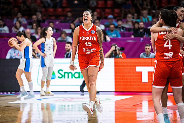 Řekyně nezvládly klíčový duel, EuroBasket vyvrcholí v Pireu bez nich. Francie drtila