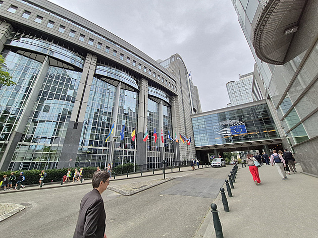 Leyenová podráždila v europarlamentu už všechny. Poslanci hrozí, že potopí rozpočet