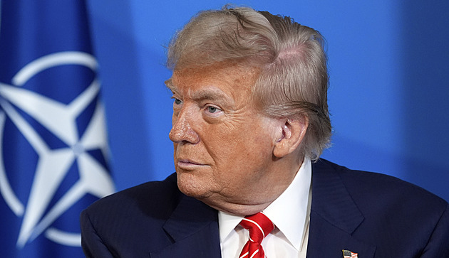 Můžeme jednat dál, vzkázal Trump. Na jeho cla reagovaly akcie poklesem