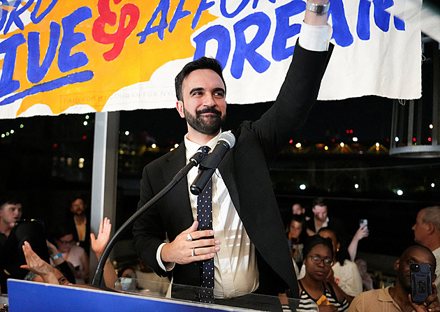 Socialista se může stát starostou New Yorku. Děsí Wall Street i židy