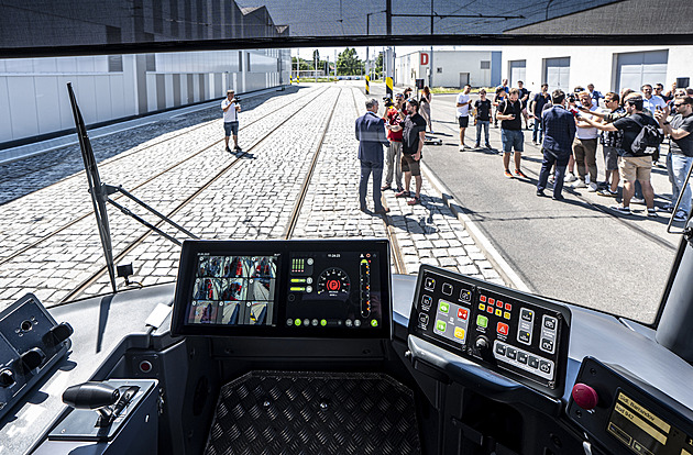 Svezete se novou tramvají? Praha je všechny posílá do ostrého provozu