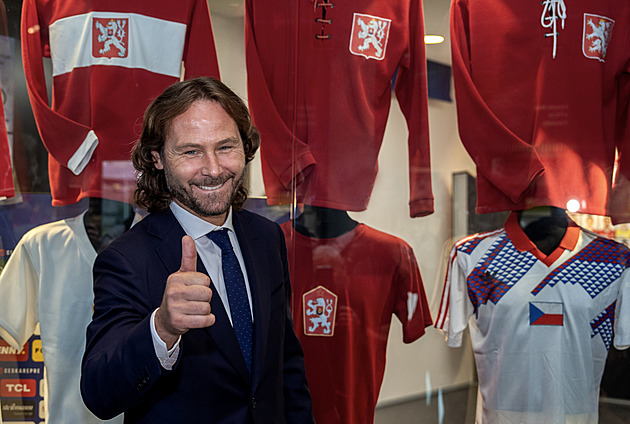 K Chorvatsku mám hodně otázek. Nedvěd o trenéru Haškovi i vizích v nové roli