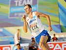 Vý�ka� Jan �tefela absolvuje pokus na mistrovství Evropy dru�stev.