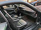 Automobilový sraz u slavného pra�ského kina Oko