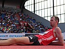 Vý�ka� Jan �tefela odpo�ívá mezi svými pokusy na Zlaté tret�e.