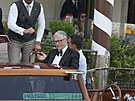 Bill Gates - druhý den svatby miliardáe Jeffa Bezose a novináky Lauren...