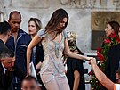 Vittoria Ceretti - tetí den svatby miliardáe Jeffa Bezose a novináky Lauren...