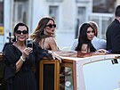 Kris Jennerová a její dcery Khloe a Kim Kardashianovy - první den svatby...